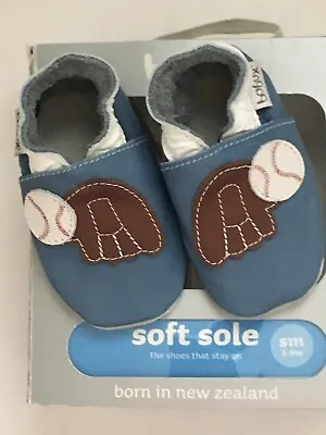 $9.95 • Buy New Soft Sole Crib Shoes Baby Size Small Shark Blue Baseball Leather BOBUX NIB