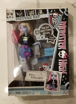 Monster High Picture Day Abbey Bominable Doll Girls Toy Fear Book New • $65