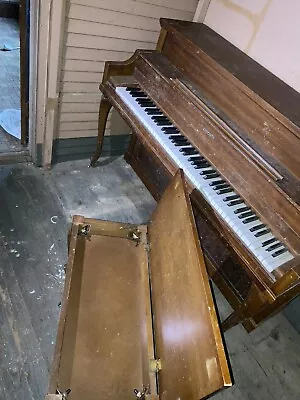 Baldwin Piano. Pickup Only.  Text Me For Address.  Send Me Your Offers. • $250