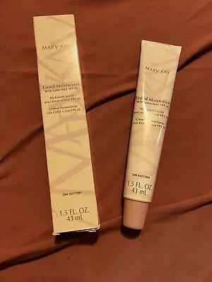 Mary Kay Tinted Moisturizer Spf20 Discontinued Rare Spf Exp Shade: Ivory 1  • $18