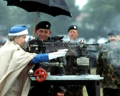 Queen Elizabeth Ii Fires British L85 Battle Rifle In 1993 - 8x10 Photo (aa-981) • $8.87