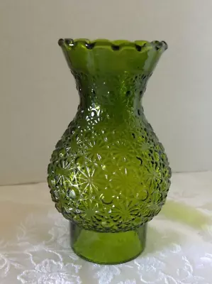 Vintage DAISY & BUTTON Green Glass Oil Lamp Hurricane Shade Chimney 3  Fitter • $24.95