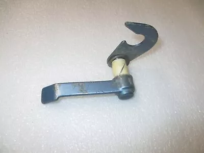 Evinrude Johnson Outboard 35 HP 1977 Hood Latch Lever Assembly 321318 • $25.85
