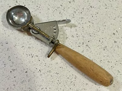 Vintage Hamilton Beach Ice Cream Scoop - Model 60 Wood Handle - Brass & Metal • $15