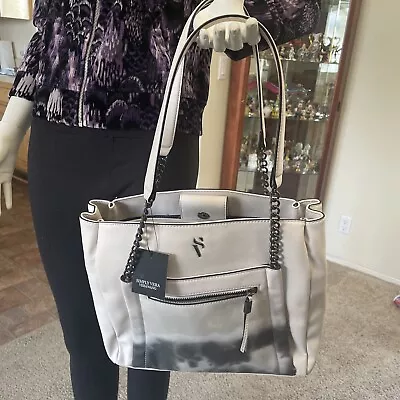 Simply Vera Wang Large Ti Di Rockridge Gunmetal Silver Zip Closure Interior • $31.98