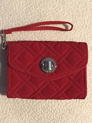 Vera Bradley Your Turn Wallet Quilted Red Cotton Turnlock Wristlet All In One • $16.27