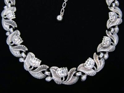 £47.56 • Buy Vintage Trifari Silver Tone Lotus Flower Leaf Necklace