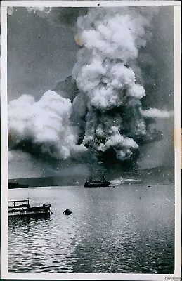 1937 Vulcan Islands Recent Eruption Steam Rabaul New Guinea Historic 7X9 Photo • $17.99