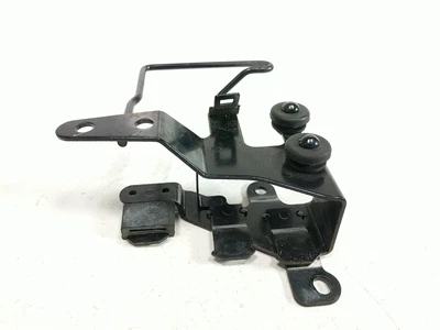 $10.39 • Buy 09 Yamaha XVS1300CT V Star Mount Bracket A