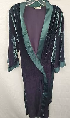 California Dynasty Green Crushed Velvet Belt Tie Long Robe Sz Large USA Made • $29.99