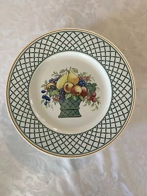Villeroy & Boch BASKET Dinner Plates Germany. 10.5 “ Diameter • £28.38