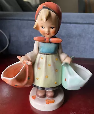 M.I. Hummel Figurine  Mother's Darling  TMK-3 1960s #175 5 3/4  Bee Goebel • $10.50