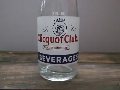 $8.95 • Buy Vintage 1967 Clicquot Club Beverages ACL Soda Bottle 7 Oz. 3 Color Near Mint.