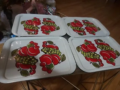 Set Of 4 Vtg TV Trays Peaches Grapes Strawberries Metal Serving Lap Trays As Is • $12.99