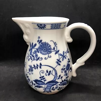 Vtg Vienna Woods Blue Onion Pitcher 16 Ounce 6  Tall Seymour Mann • $14.99