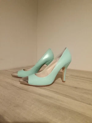 £8 • Buy Chinese Laundry Heels Mint Green With Chrome Patent Toe Court Shoes UK Size 7