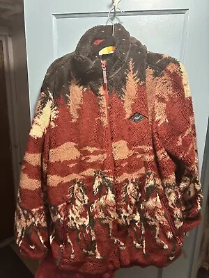 Kith Pinehurst Horses Sherpa Large • $290