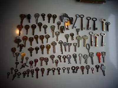 Lot Of Vintage Flat And Skelton Old Lock Keys • $15