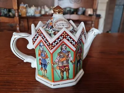 Sadler Teapot The Civil War King & Parliament Excellent Condition • £10