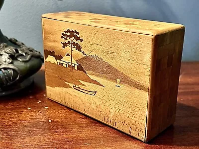 Vintage Japanese Marquetry Large  Puzzle Box Mount Fuji • £32.95