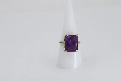 10K Yellow Gold Vintage Size 7.5 Amethyst Ring • $258
