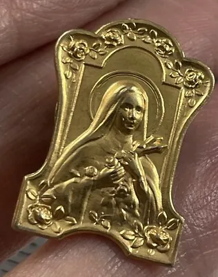 Vintage Catholic St Therese Gold Tone Religious Medal Pin • $9.99