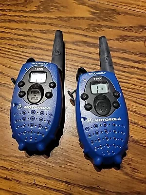 2 Motorola T5100 Talkabout Blue Walkie Talkie Two-Way Radio Lot • $20