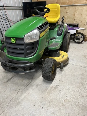 $3000 • Buy D130 John Deere Ride On
