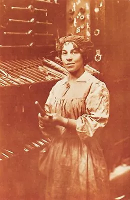 £1.97 • Buy Nostalgia Postcard WW1 Women At Work, Engineering, Munition Repro Card NS16