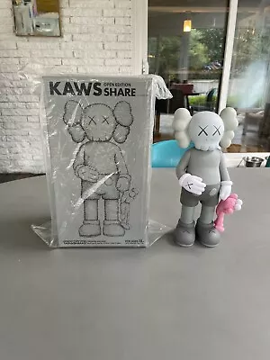 2020 KAWS Medicom Pink BFF Grey Share Companion Vinyl Figurine 100% Authentic  • £933.22