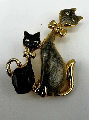 $6.99 • Buy Vintage Pin/Brooch Enamel  Black/Gray Jewelry Gold Tone Signed AAi Shiny 1980'S