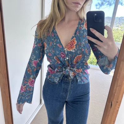 $35 • Buy Arnhem Clothing Floral Long Sleeve Blouse Top Blue Size 6