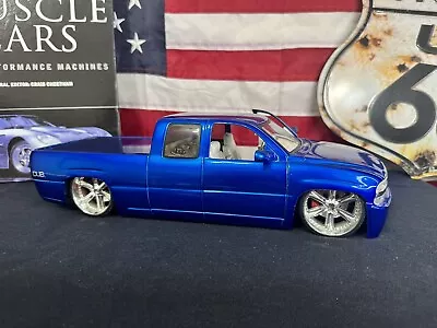 1/18  Dub City Big Ballers  2002 Chevrolet Silverado Blue Lowered Diecast • $35