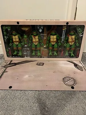 NECA Teenage Mutant Ninja Turtles (Mirage Comics) Turtle Figure 4-Pack IN STOCK • £154.99