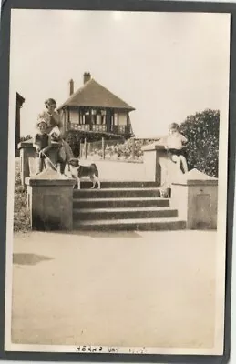 £6.99 • Buy Postcard Herne Bay Nr Whitstable Kent Family On House Steps 1935 RP