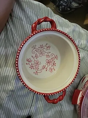 TEMP-TATIONS Ovenware By Tara Quart HANDLED CASSEROLE Red & White Floral Lace • $56.69