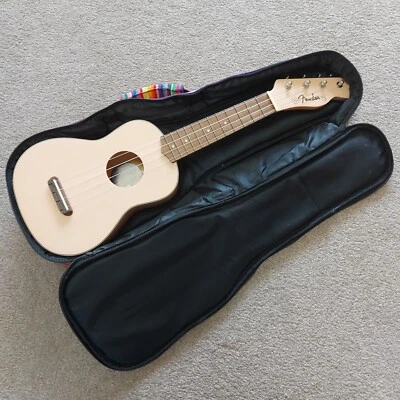 $56.17 • Buy Fender Shell Pink Venice Soprano Ukulele + Bag/carry Case, Picks, 4 Strings