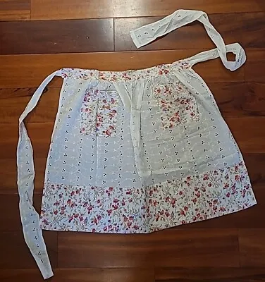 Vintage Handmade White Eyelet Lace Half Apron Pockets Cottage Core Floral • $24.99