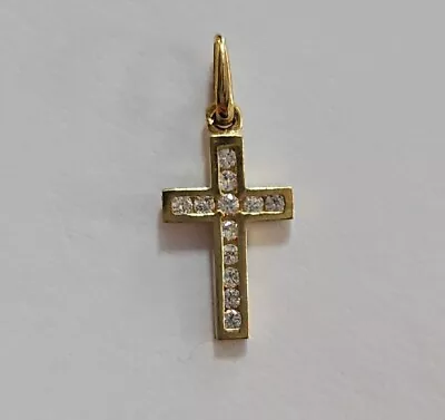 9ct Yellow Gold CZ Cross Pendant • £60