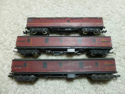 N Gauge Maroon GUV Vans X 3 Lima • £12.50