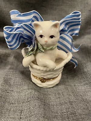 Mudpie Cat In Basket Trinket Box Pansy Vintage Porcelain 1998 • $18.50