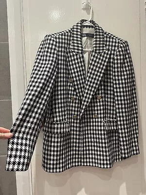 Zara Black White Houndstooth Gold Button Shoulder Pad Blazer Jacket Size Medium • $43.58