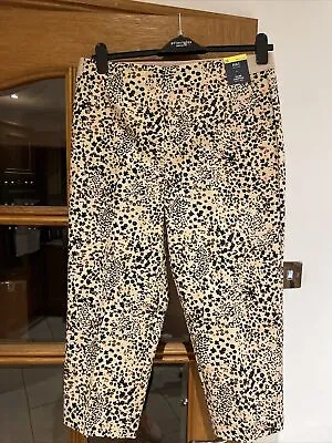 Ladies High Rise Slim Cropped Trousers By M&S Size 16 Regular  • £10