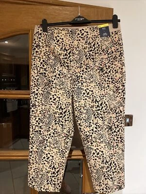 Ladies High Rise Slim Cropped Trousers By M&S Size 16 Regular  • £10
