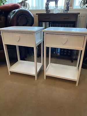 A Pair Of Bedside Tables White • £40