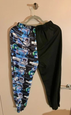 £8 • Buy Shein Romwe Pixel Pattern Japanese Nostalgic Cartoon Graphic Sweatpants, M/10