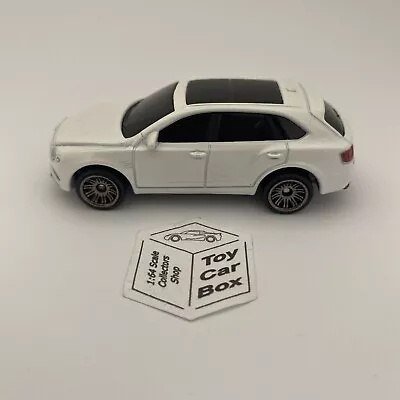 MATCHBOX - ‘18 Bentley Bentayga (White - MB1235) 1x Loose Car (box Damaged) Z0 • $2.50