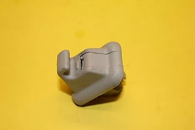 01-07 Volvo V70 Sun Visor Clip Holder Retainer Left Right Gray 02 03 04 05 06 • $8.99