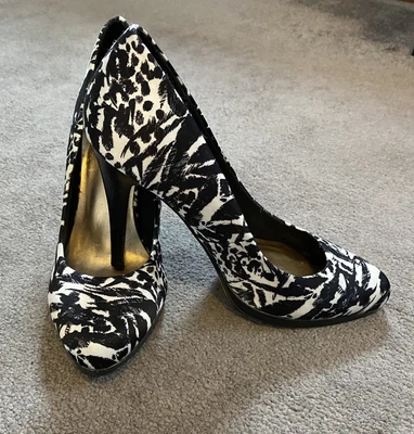 £10 • Buy M&S Limited Collection Black And White Patterned Print Heels UK Size 5