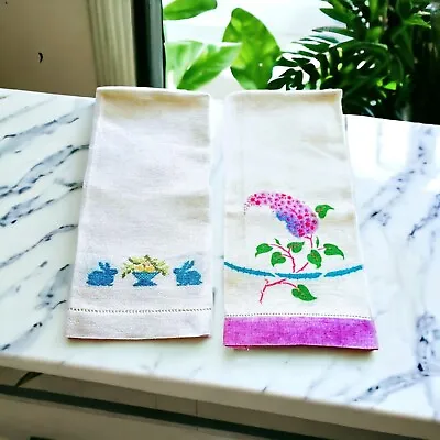 Vtg Kitchen Dish Towels 1 Printed 1 Embroidered Decor Kitchen Collectors Gift • $13.79